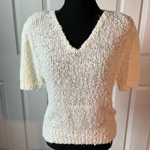 Chaus chunky knit short sleeve sweater. Size M. Cream.